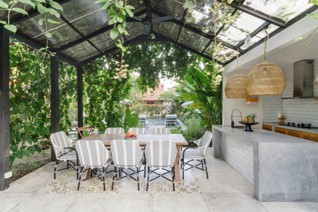 Outdoor Kitchen Pergola or Covered Patio Tips 